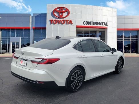 Certified 2025 Toyota Camry XLE w/ Premium Plus Package AWD/4WD image 5