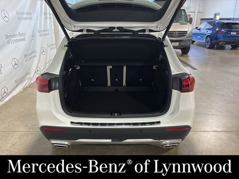 New 2026 Mercedes-Benz GLA 250 4MATIC image 5