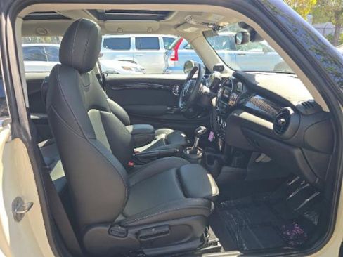 Used 2019 MINI Cooper S w/ Premium Package FWD image 6