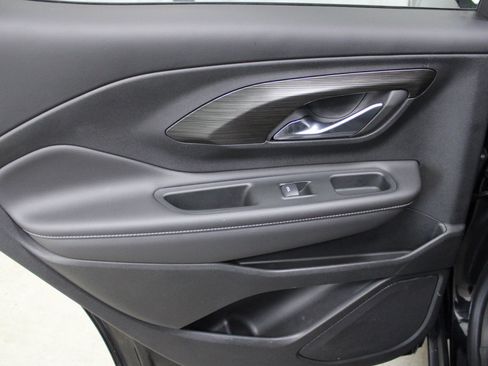 Used 2022 GMC Terrain SLT image 20