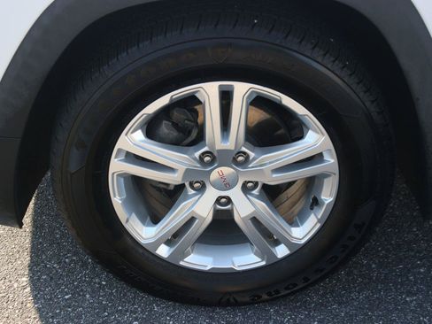 Used 2020 GMC Terrain SLE FWD image 37