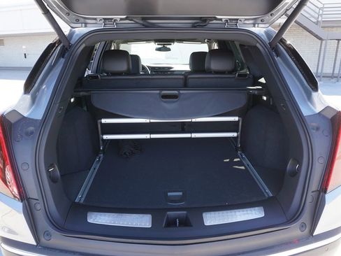 New 2025 Cadillac XT5 Premium Luxury image 8