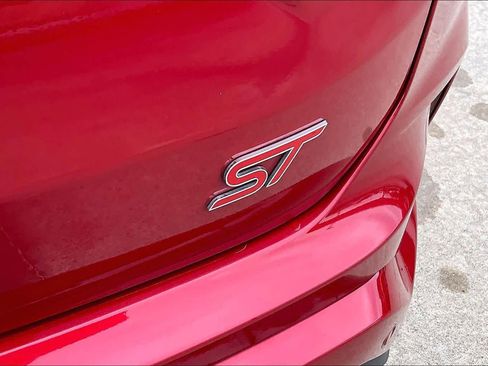 Used 2022 Ford Edge ST w/ Equipment Group 401A image 9