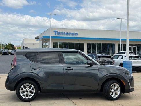Used 2024 Kia Soul LX w/ Option Group 015 FWD image 4