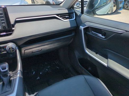 Used 2022 Toyota RAV4 XLE Premium FWD image 15