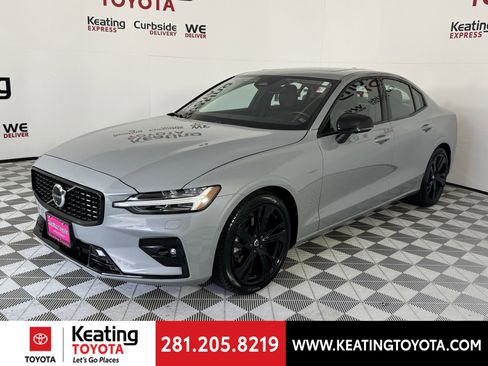 Used 2024 Volvo S60 B5 Plus image 9