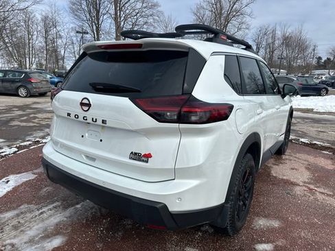 New 2026 Nissan Rogue SV image 5