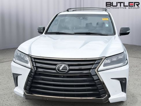 Used 2021 Lexus LX 570 4WD w/ Inspiration Series #2 image 3