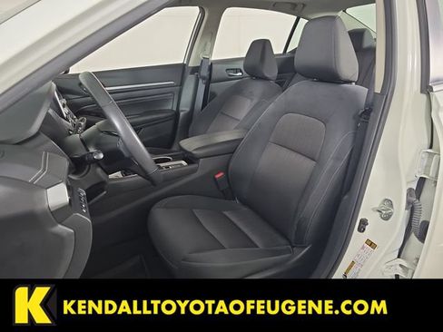 Used 2022 Nissan Altima 2.5 SV w/ SV Premium Package AWD/4WD image 22