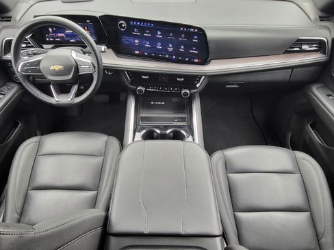 Used 2025 Chevrolet Tahoe LT AWD/4WD image 13