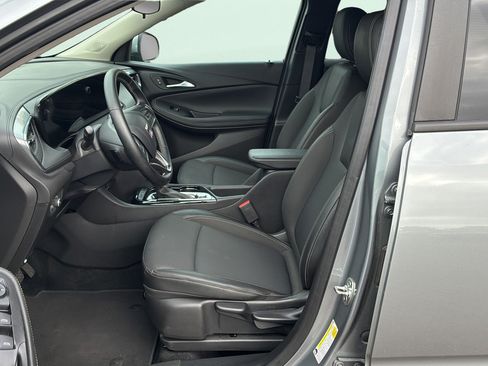 Used 2025 Buick Encore GX Preferred FWD image 13