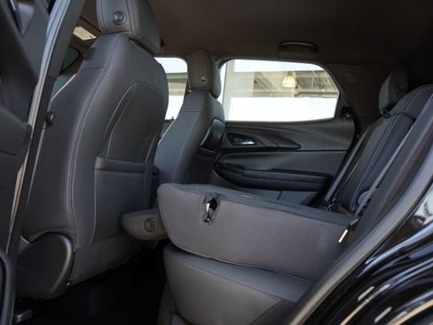 Used 2022 Chevrolet TrailBlazer RS FWD image 30