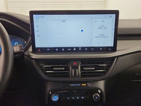 Used 2023 Ford Escape Active w/ Tech Pack #2 image 12