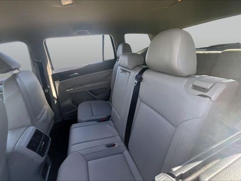 Used 2020 Volkswagen Atlas SE FWD image 19