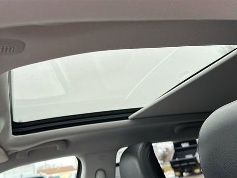 Used 2022 Jeep Compass Limited w/ Sun and Sound Group image 10