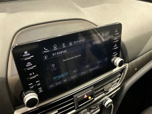 Used 2020 Honda Accord Touring image 28