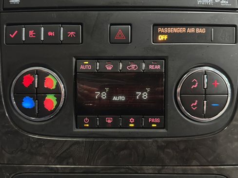 Used 2012 GMC Acadia Denali image 27