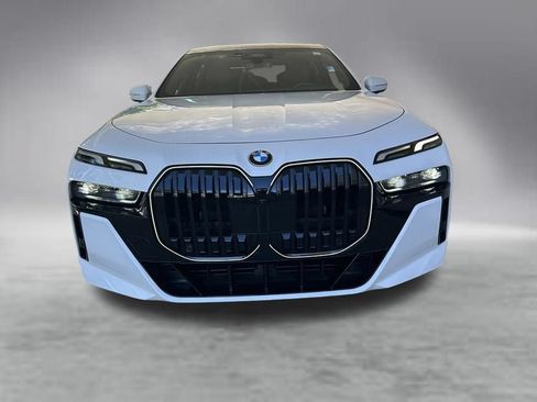 Used 2026 BMW 740i RWD image 15