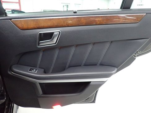 Used 2014 Mercedes-Benz E 350 4MATIC Wagon w/ Premium 1 Package image 8