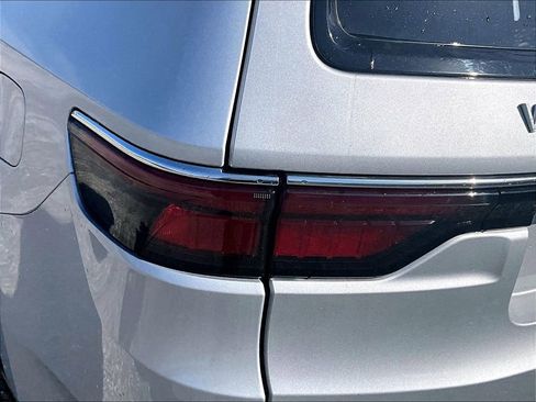 Used 2024 Jeep Wagoneer Series III image 26