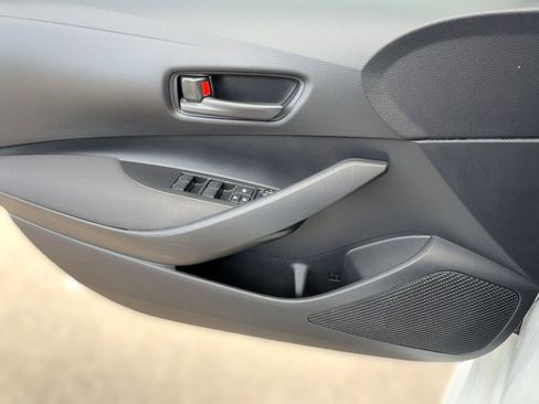 Used 2023 Toyota Corolla LE image 10