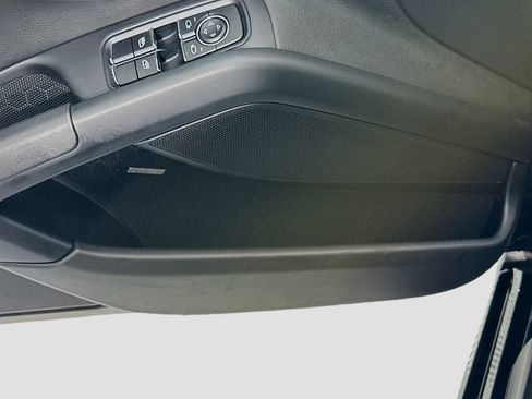 Used 2017 Porsche 718 Cayman S RWD image 19