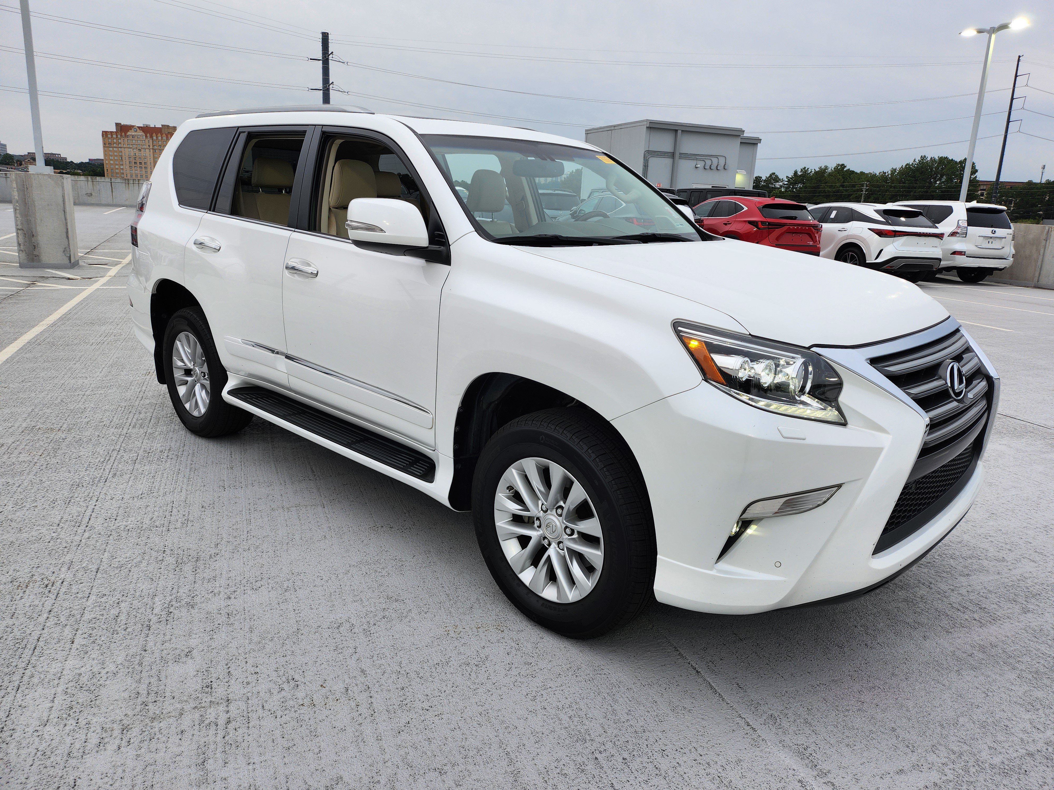 Used 2019 Lexus GX 460 Premium w/ Premium Package AWD/4WD image 6