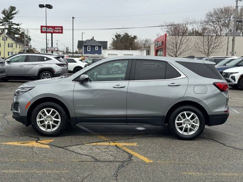 Used 2023 Chevrolet Equinox LT AWD/4WD image 2