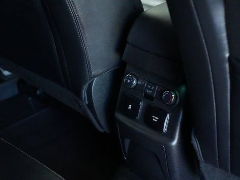 Used 2019 Ford Explorer Limited w/ Class III Trailer Tow Package image 23