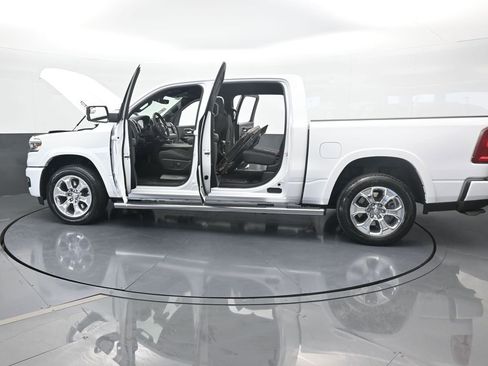 Used 2025 RAM 1500 Big Horn AWD/4WD image 69