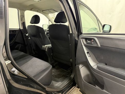 Used 2015 Subaru Forester 2.5i w/ Alloy Wheel Package image 25