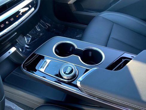 New 2026 Cadillac Lyriq V image 10