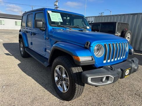 Used 2021 Jeep Wrangler Unlimited Sahara w/ Dual Top Group AWD/4WD image 3