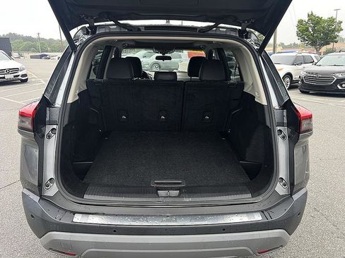 Certified 2023 Nissan Rogue SV w/ SV Premium B Package FWD image 15