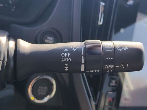 Used 2025 Subaru Forester Touring AWD/4WD image 36