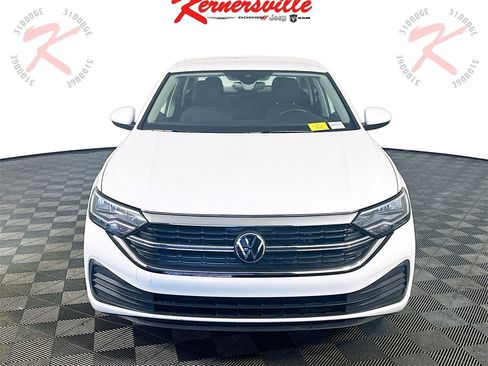 Used 2024 Volkswagen Jetta S image 2