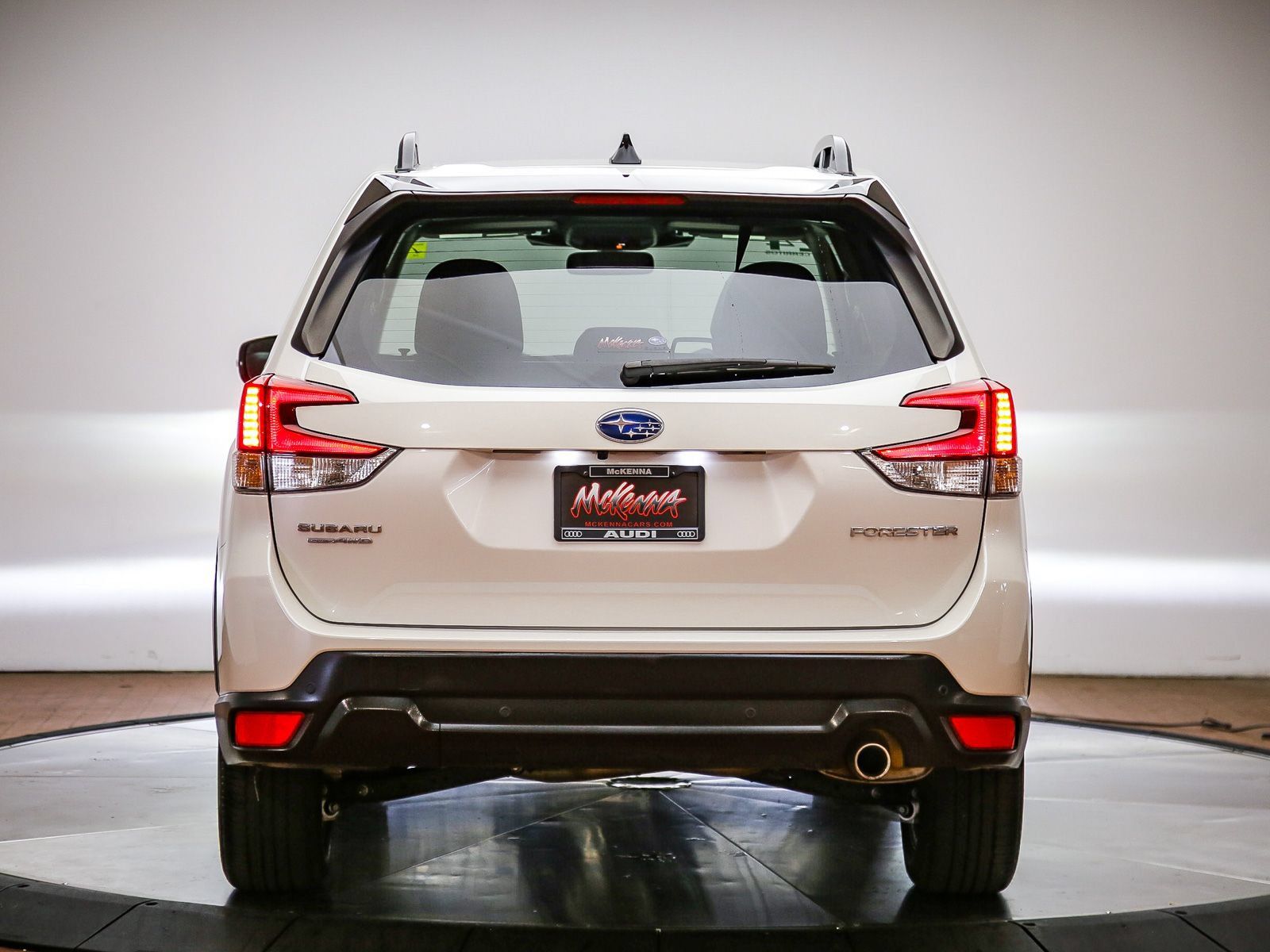 Used 2024 Subaru Forester Limited AWD/4WD image 3