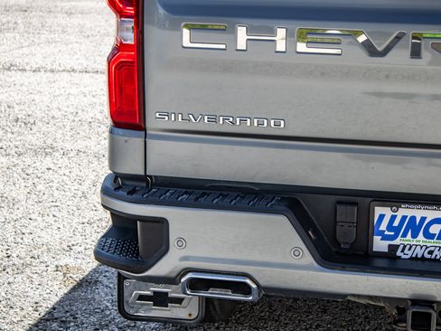 Used 2024 Chevrolet Silverado 1500 High Country w/ High Country Premium Package AWD/4WD image 18