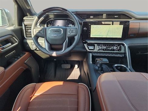 New 2024 GMC Sierra 1500 Denali Ultimate image 9