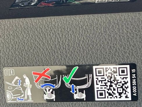 Certified 2026 Mercedes-Benz GLC 300 4MATIC image 38