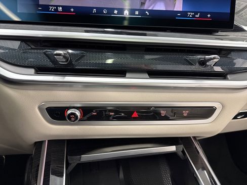 New 2026 BMW X7 xDrive40i w/ M Sport Package image 31