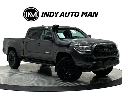 Used 2016 Toyota Tacoma SR5 w/ Towing Package RWD image 2