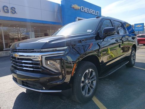 New 2026 Chevrolet Suburban LT AWD/4WD image 6