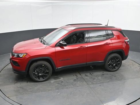 New 2026 Jeep Compass Latitude AWD/4WD image 42