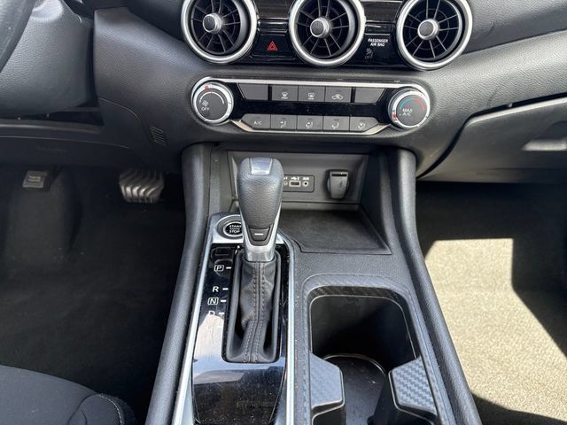 Used 2024 Nissan Sentra SV FWD image 11