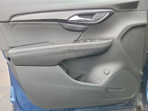 Used 2023 Buick Envision Essence image 9