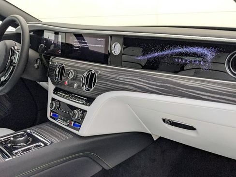 Used 2024 Rolls-Royce Spectre w/ Spectre Launch Package AWD/4WD image 41