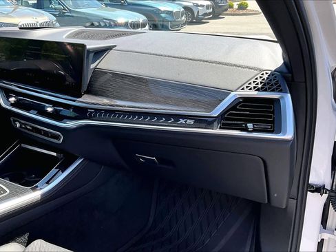 Certified 2024 BMW X5 xDrive40i w/ M Sport Package image 19