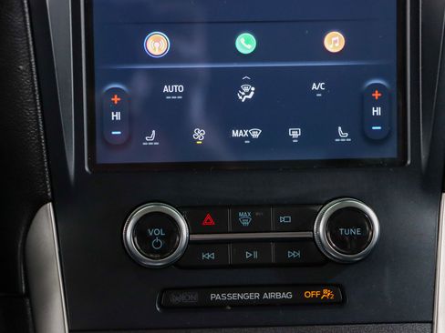 Used 2023 Ford Edge SEL image 20