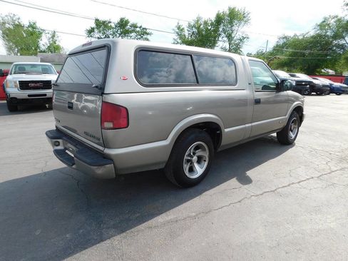 Used 2000 Chevrolet S10 Pickup LS w/ Preferred Equipment Group RWD image 23